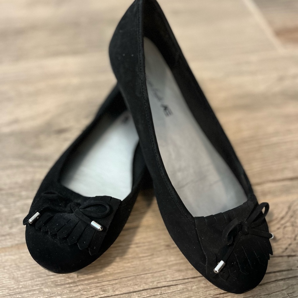 American Eagle Ballet Flats